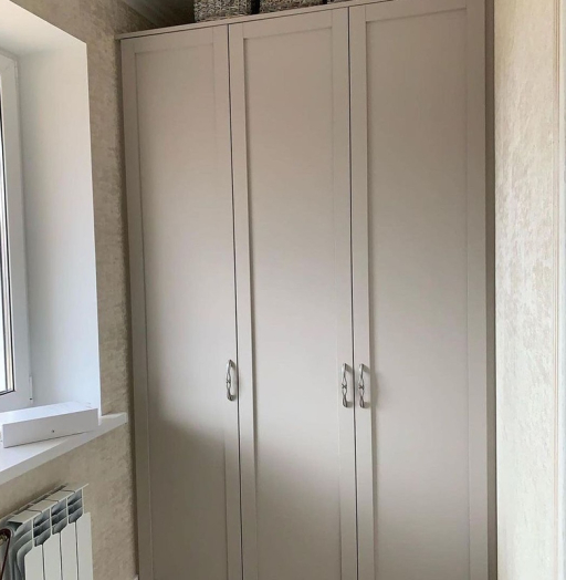 Встроенные распашные шкафы-Встраиваемый шкаф с распашными дверями «Модель 4»-фото3